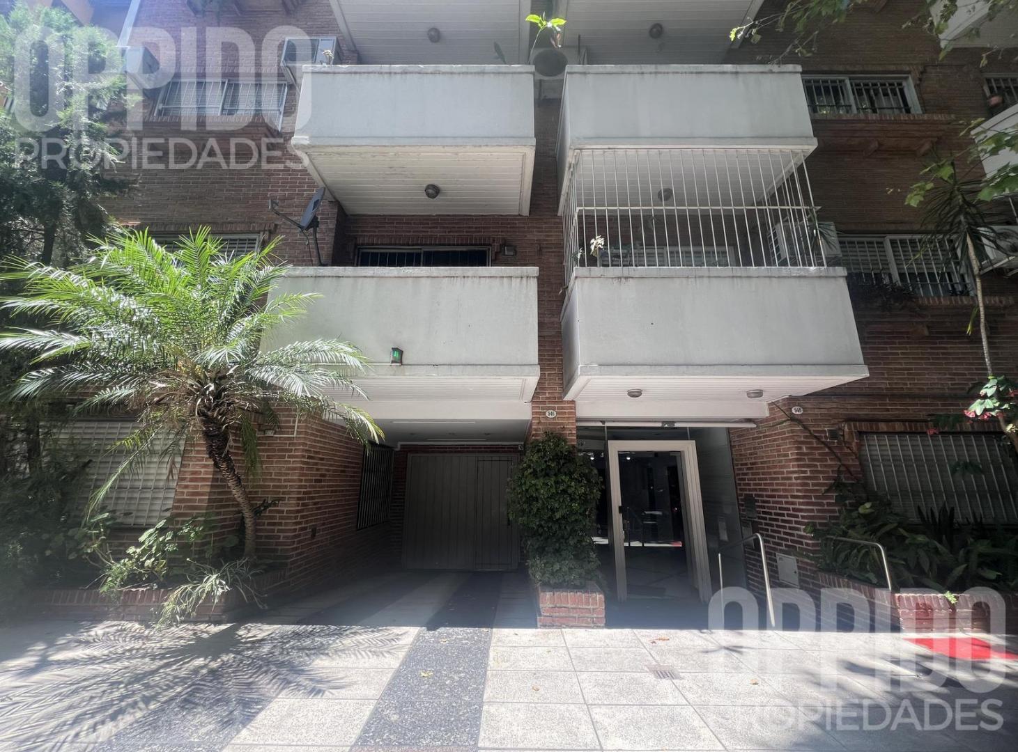 Foto de Hermoso y amplio 4 ambientes en dúplex con Cochera y Baulera en Venta, imagen 2