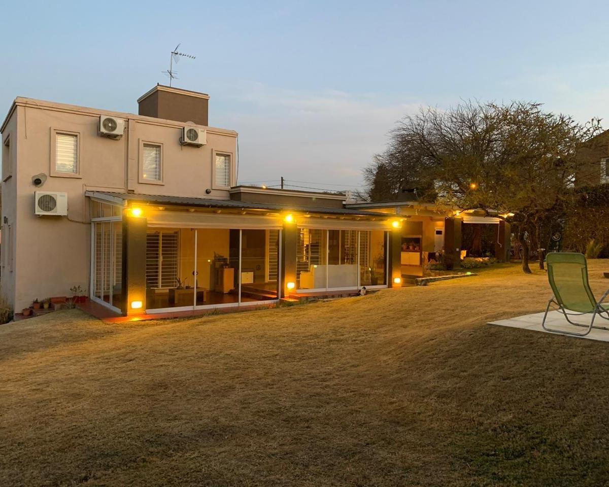 Villa Allende Cumbres, 3 Dorm. con Piscina 2