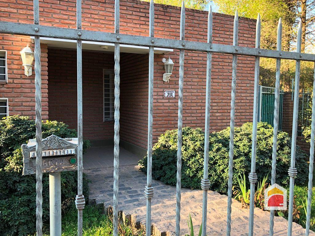 Villa Allende, Oportunidad Casa en Venta de 3 Dorm. C/ Cochera 1º Calidad Constructiva 4