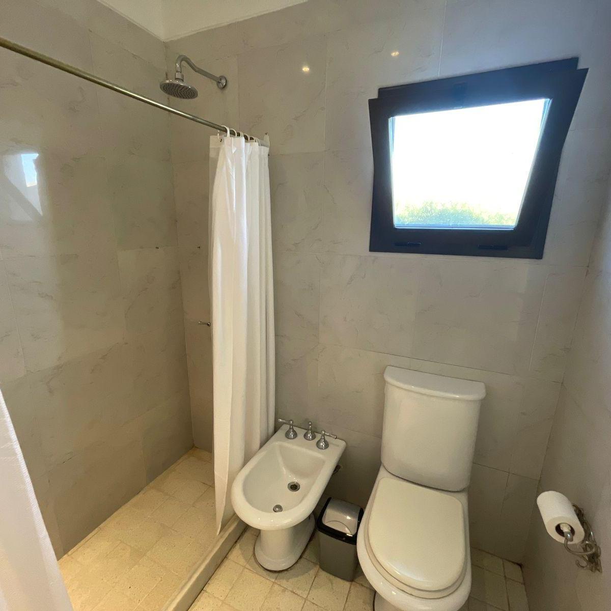Casa en Venta 3 Dorm. con Pileta en Lomas de Mendiolaza 5