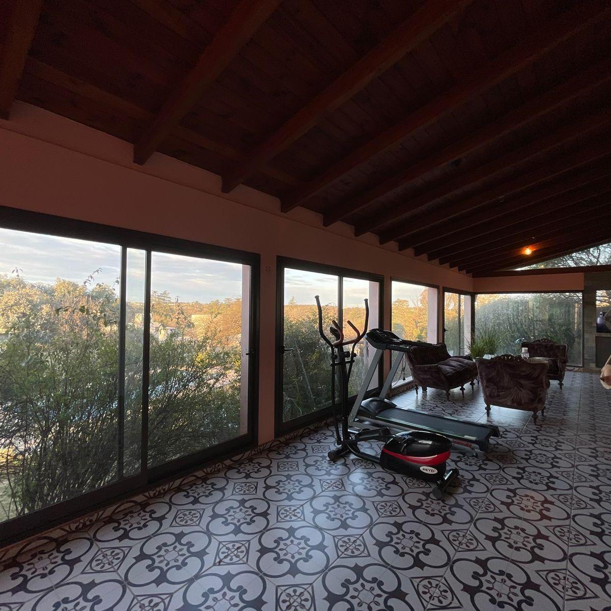 Casa en Venta 3 Dorm. con Pileta en Lomas de Mendiolaza 2