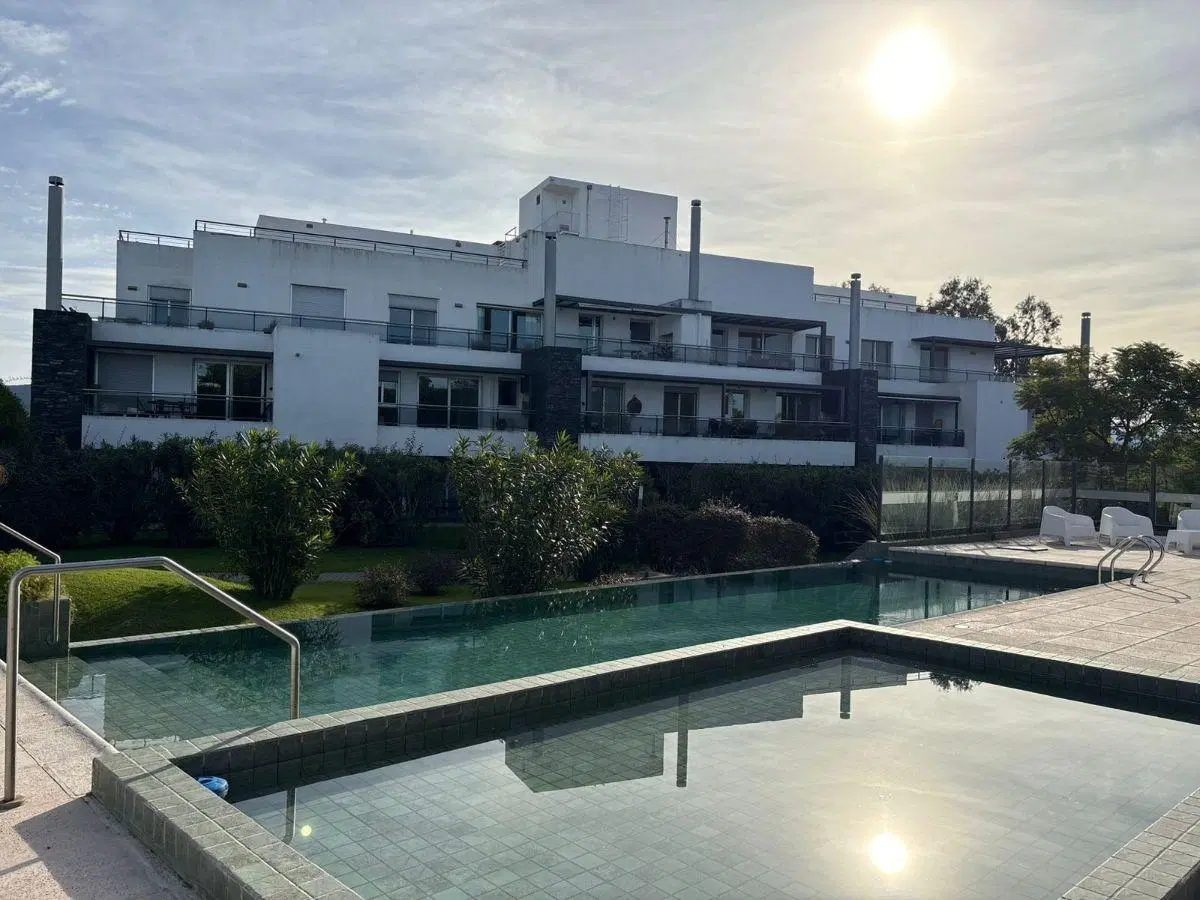 Casonas del Golf Villa Allende , depto 3 dormitorios 2 cocheras 5