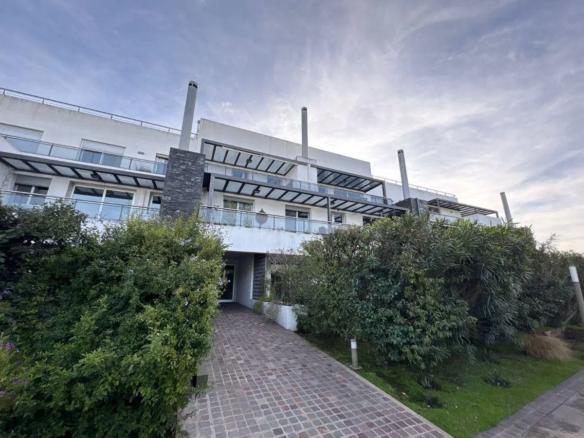 Casonas del Golf Villa Allende , depto 3 dormitorios 2 cocheras 4