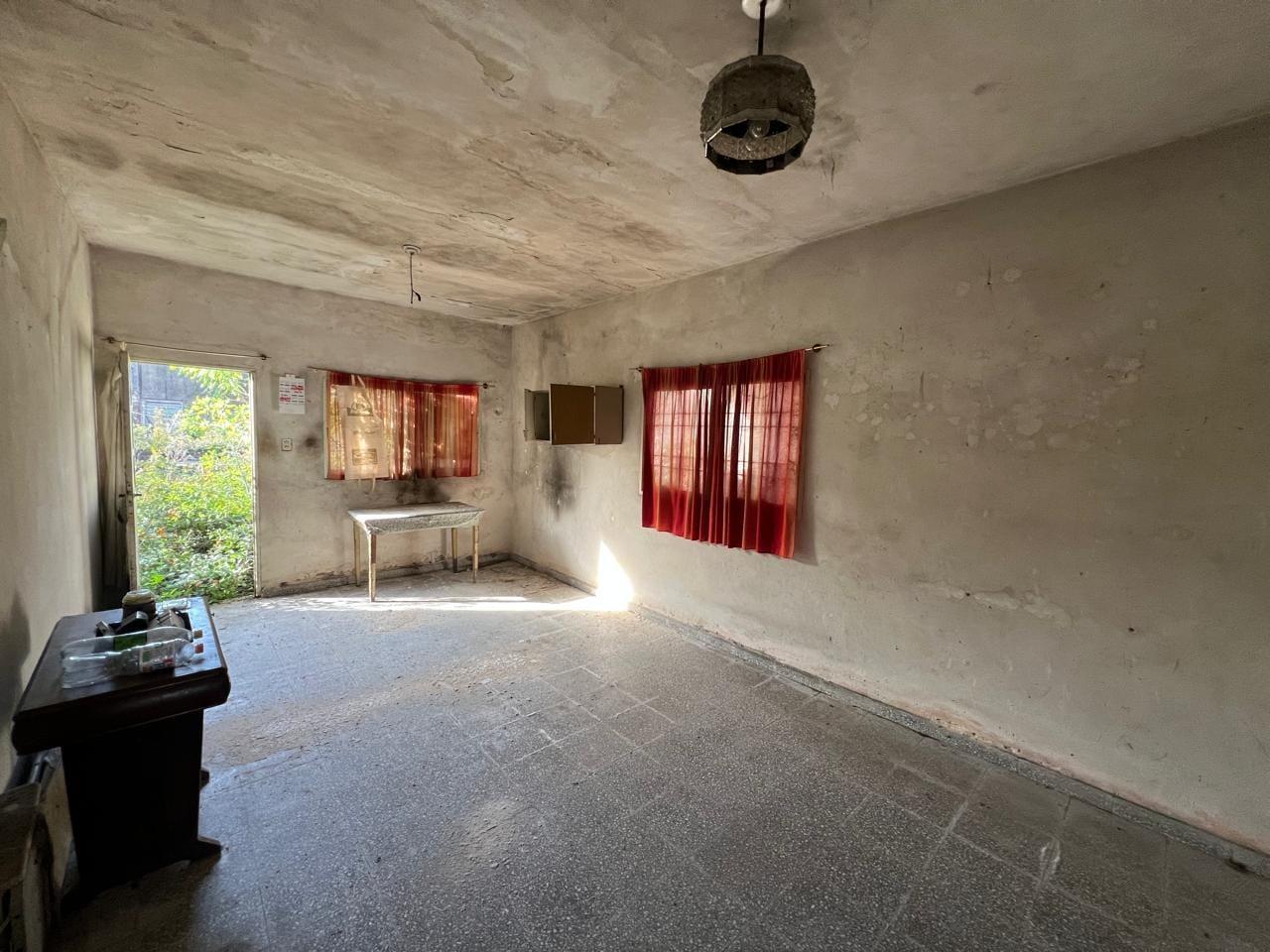 Foto de CASA EN VENTA 2 DORMITORIOS A REFACCIONAR SANTIAGO DERQUI 2477, imagen 5