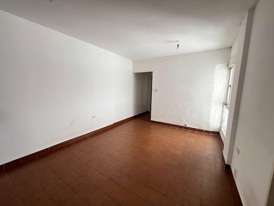 Foto de DEPARTAMENTO 1 DORMITORIO SAN MARTIN 1900 ALQUILER, imagen 2