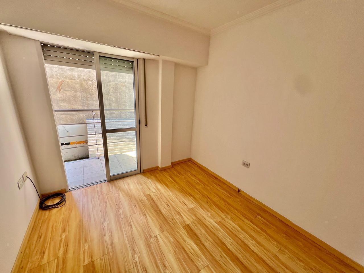 Foto de DEPARTAMENTO 2 DORMITORIO 4 DE ENERO 2800 ALQUILER, imagen 2