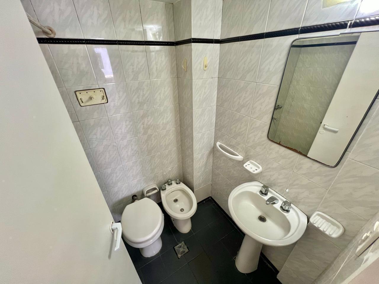 Foto de DEPARTAMENTO 1 DORMITORIO SAN MARTIN 3500 ALQUILER, imagen 2