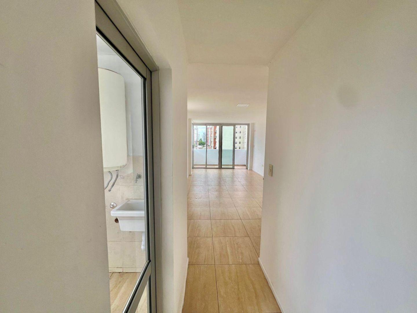 Foto de DEPARTAMENTO 2 DORMITORIOS LISANDRO DE LA TORRE 3274 ALQUILER, imagen 1