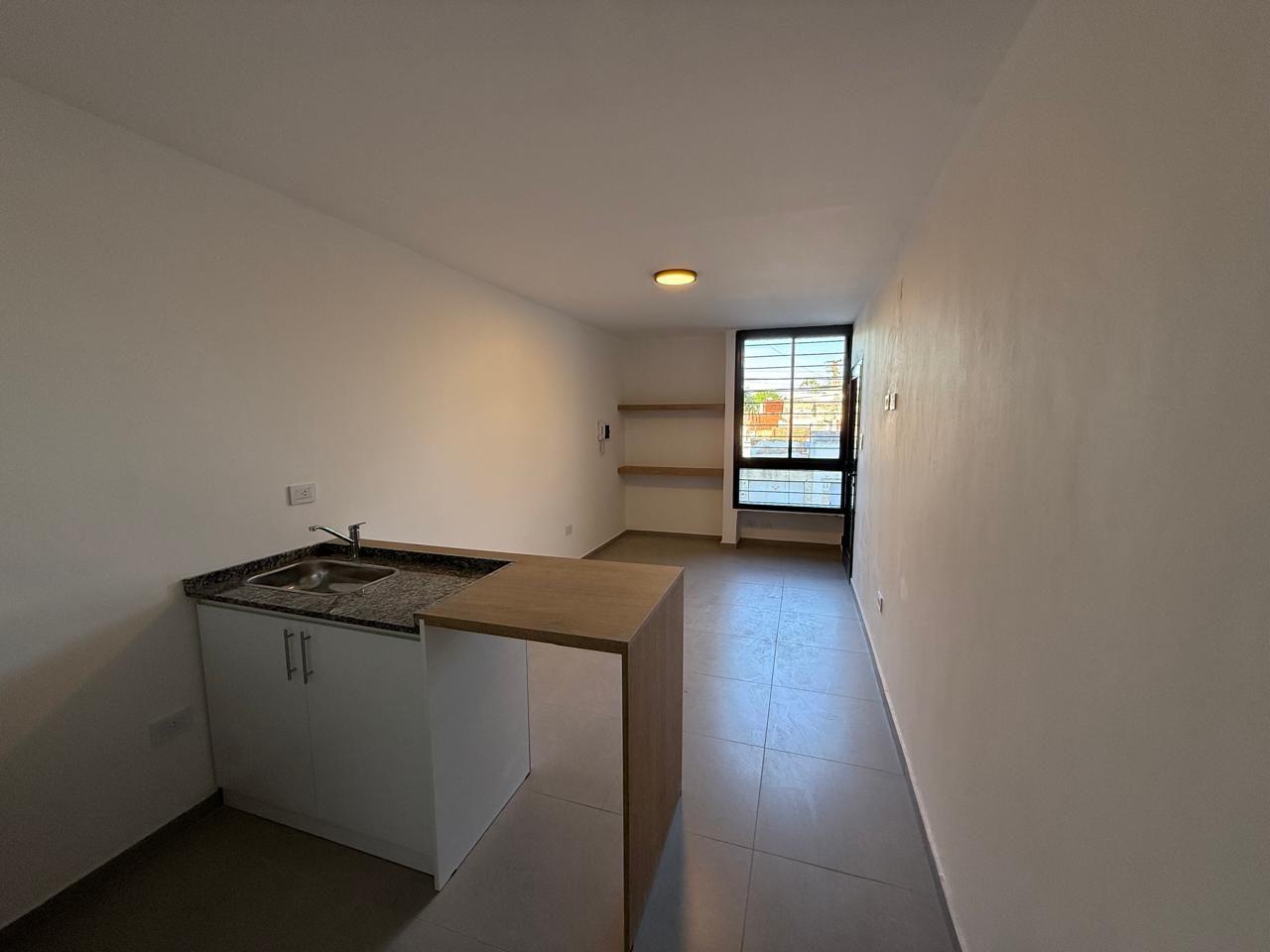 Foto de DEPARTAMENTO 1 DORMITORIO CON BALCON, imagen 3