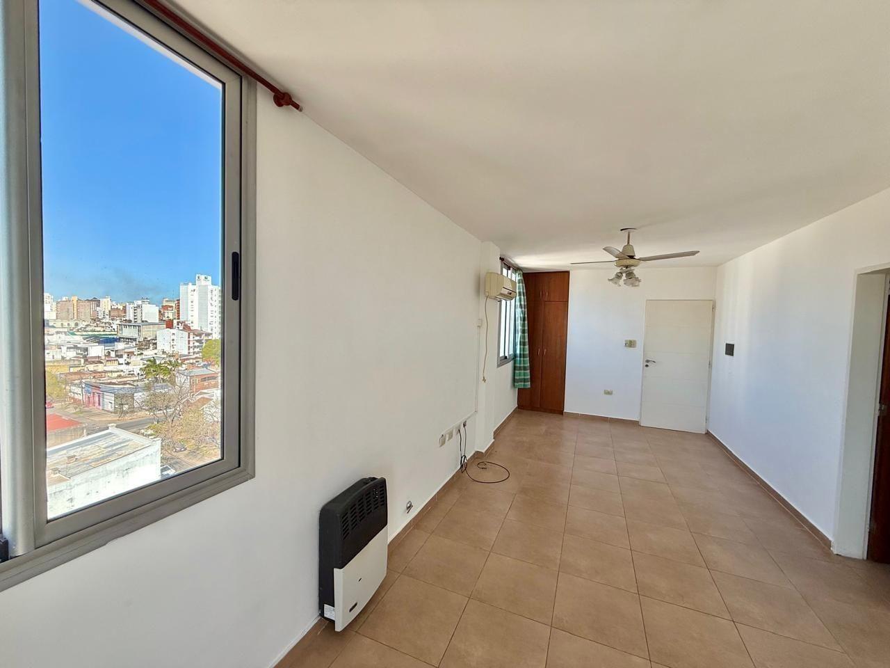 Foto de MONOAMBIENTE LISANDRO DE LA TORRE 3200, imagen 3