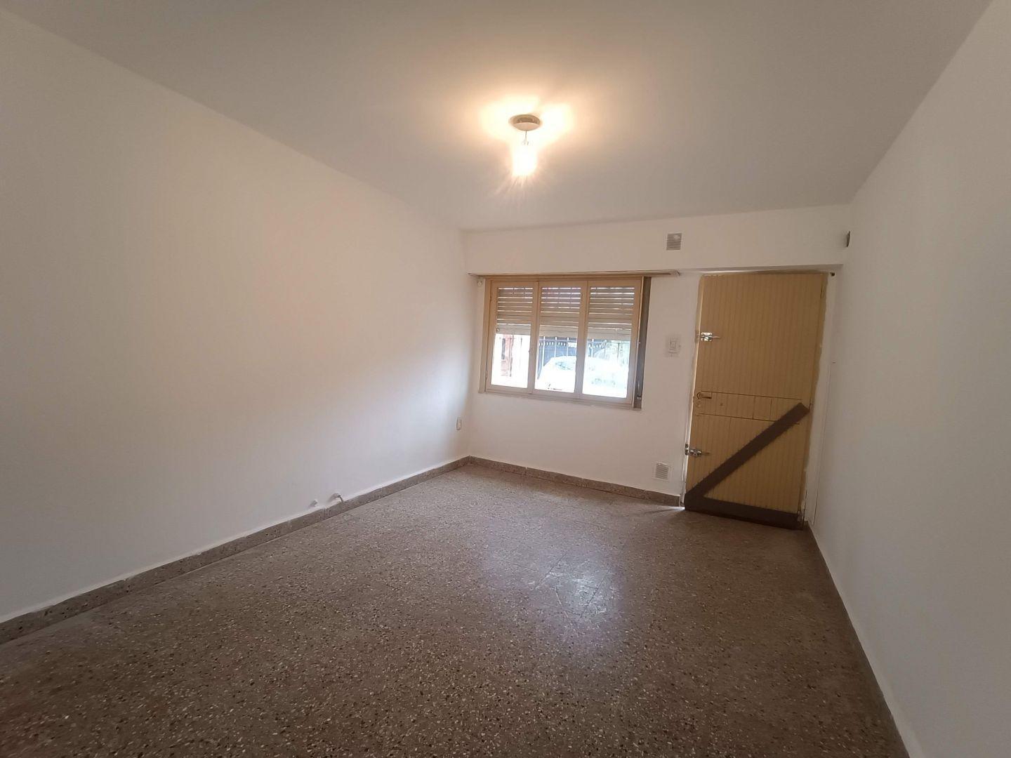 Foto de CASA 2 DORMITORIOS URQUIZA 4200, imagen 3