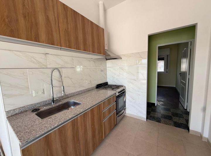 Departamento 3 Amb. con Terraza Propia – Centro V.Adelina 1