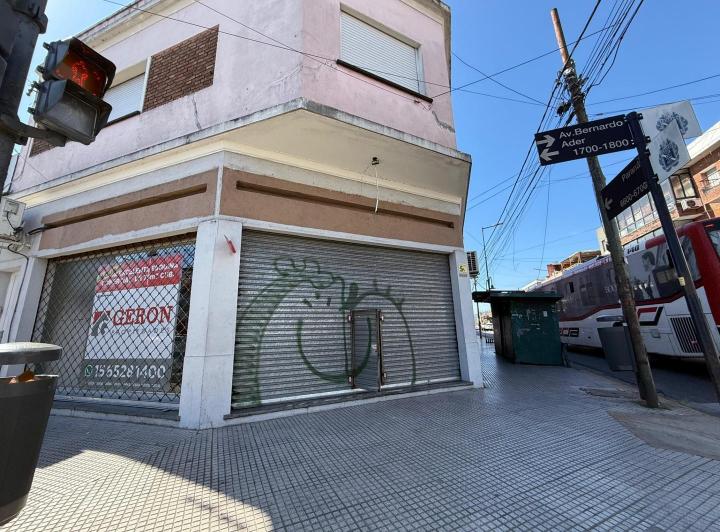 Excelente local comercial en Villa Adelina - 75 mts2 3