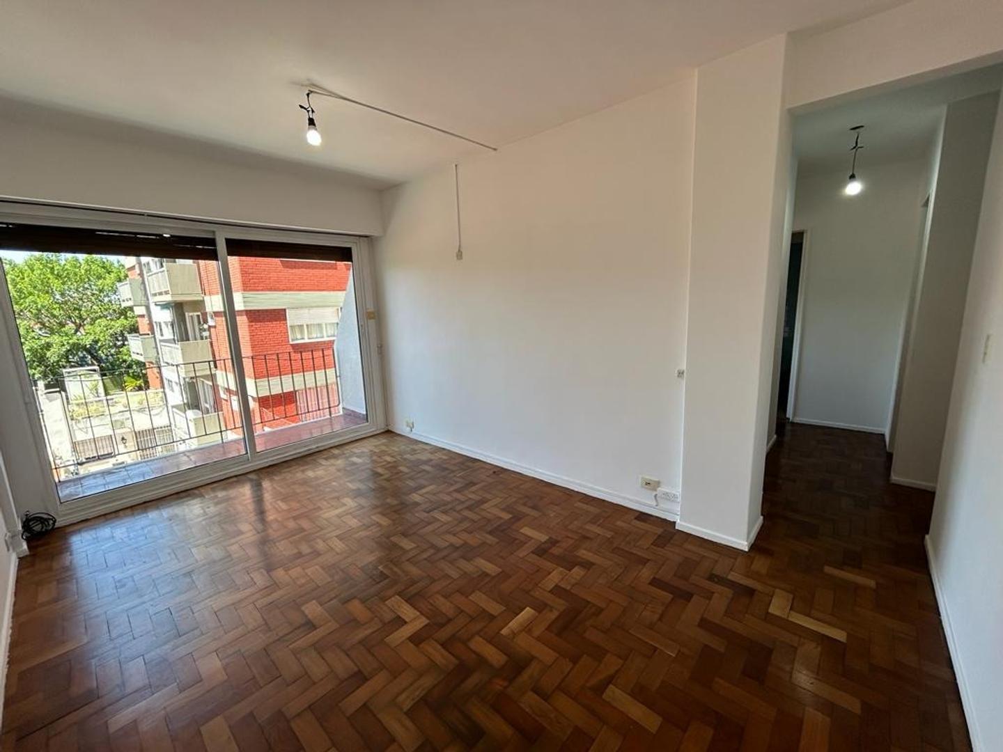 Foto de DEPARTAMENTO 2 AMBIENTES - EXCELENTE UBICACION, imagen 2
