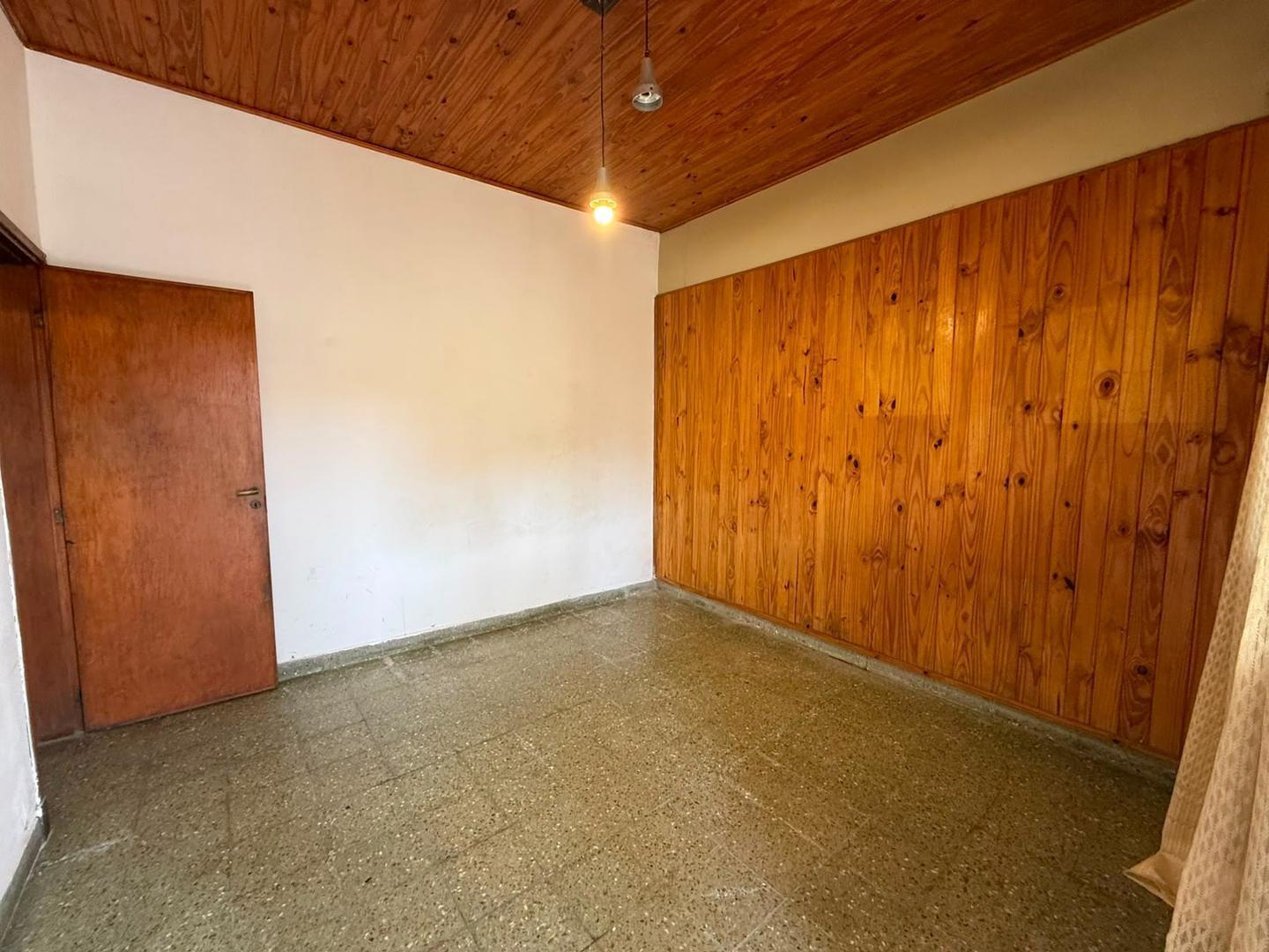 Foto de Casa 3 ambientes con patio/jardin - lote 8.66 x 18 mts, imagen 4