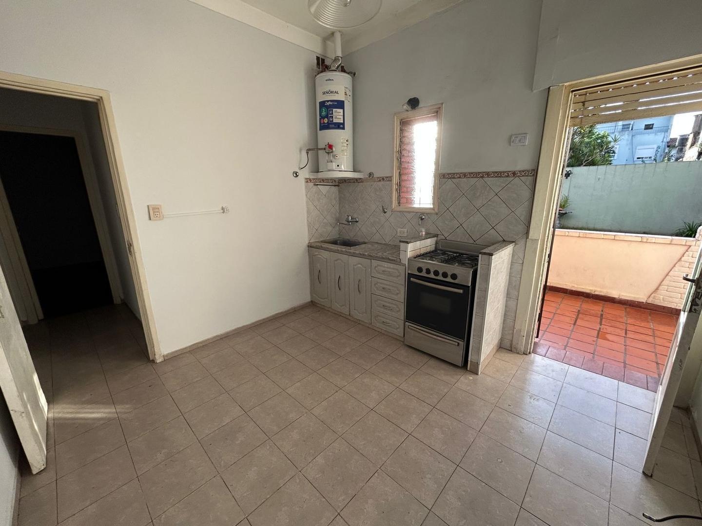 Foto de Casa 3 ambientes en alquiler - Carapachay - Jardin y Quincho, imagen 2