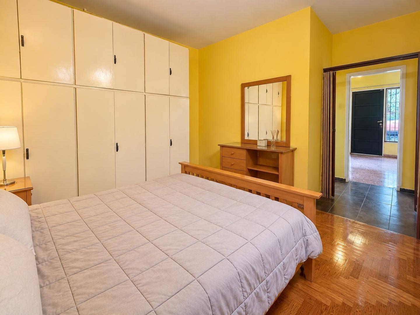 Foto de Casa 3 ambientes + dependecia en venta - Carapachay, imagen 3