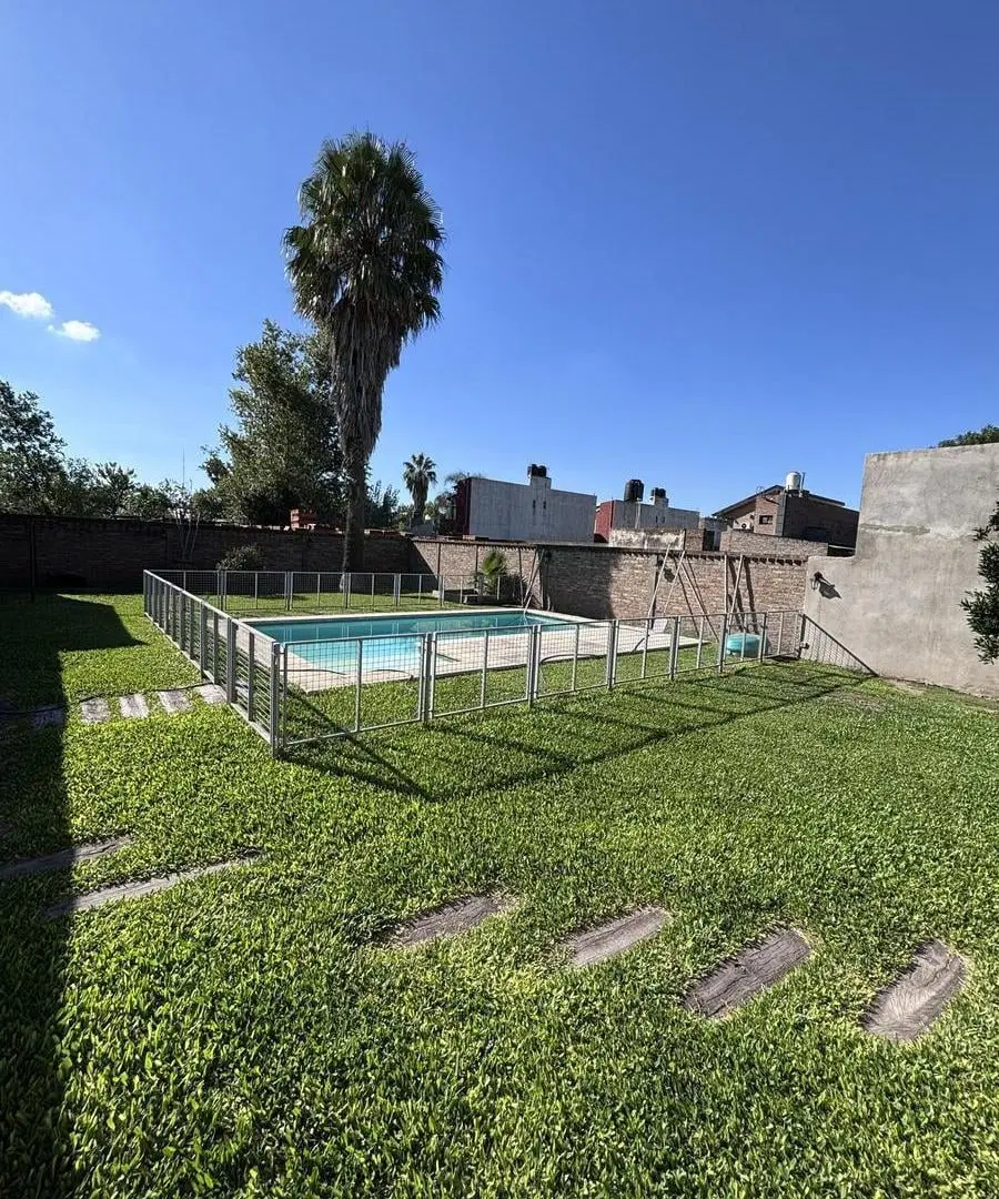 Casa de 3 Dormitorios con pileta en Ricardone. 2