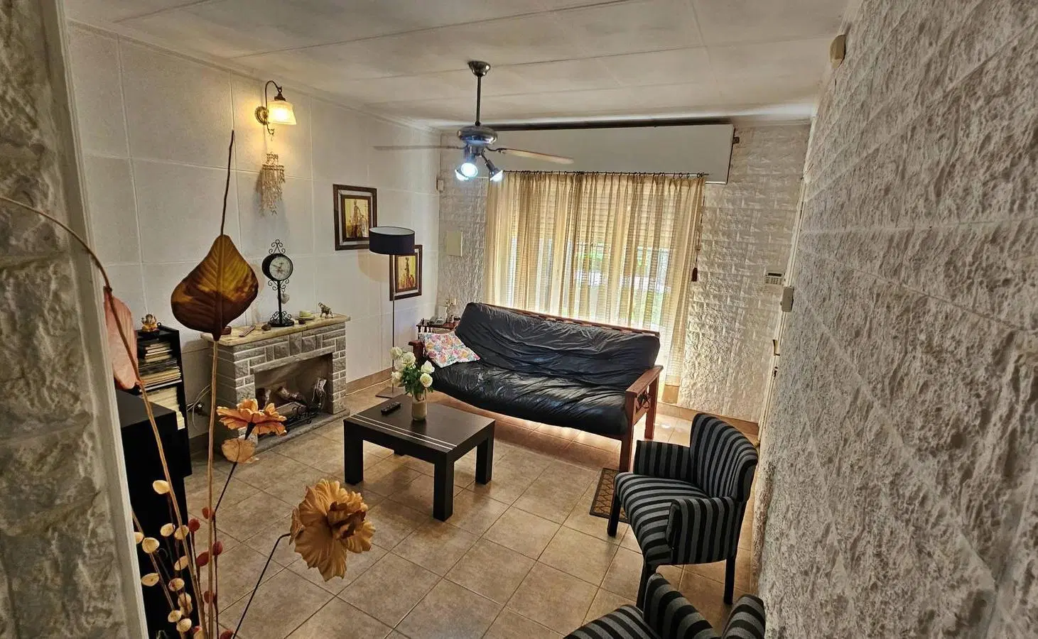 Casa de 2 Dormitorios en barrio tranquilo de San Lorenzo. 2