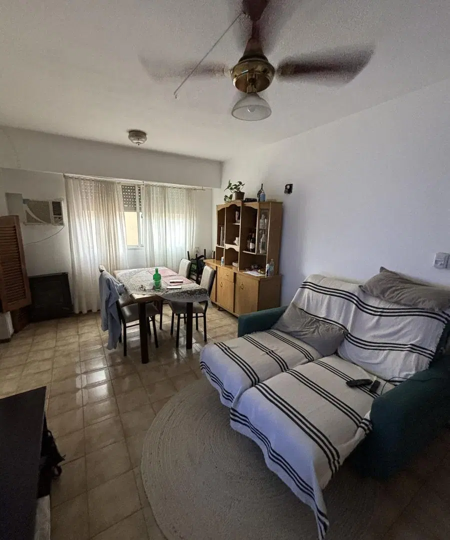 Departamento de 1 Dormitorio en venta sobre Av. San Martín 1