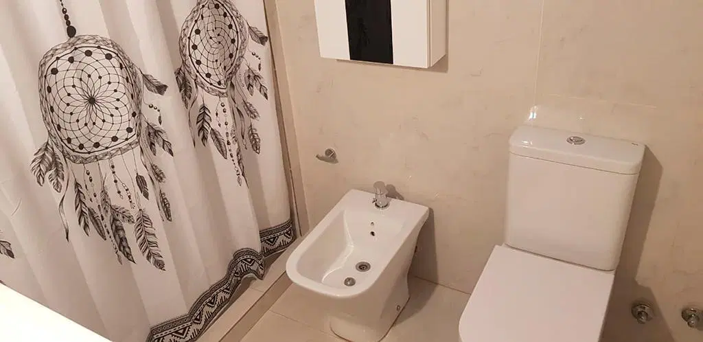 Casa de 1 Dormitorio en zona céntrica de San Lorenzo. 8