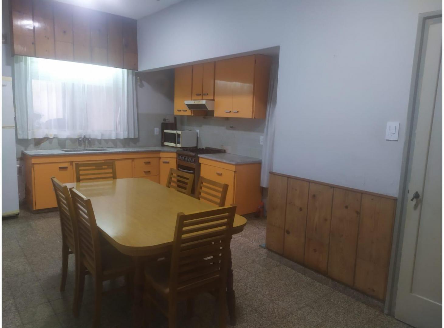 Foto de Casa de 2 Dormitorios a metros de Av. San Martín en San Lorenzo, imagen 3
