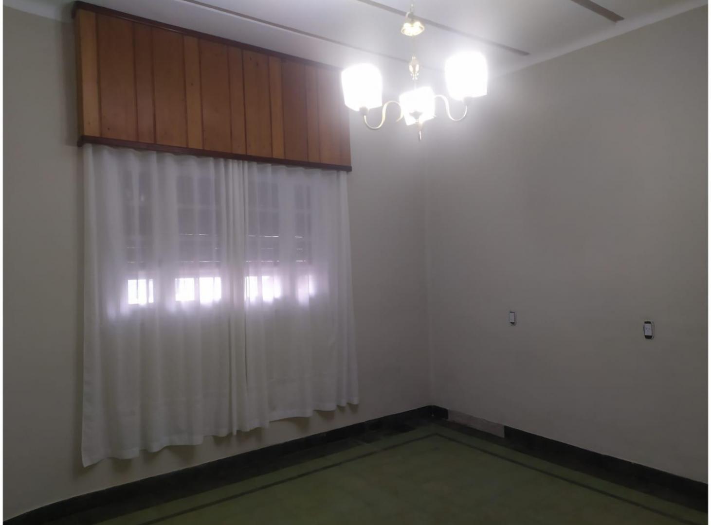 Foto de Casa de 2 Dormitorios a metros de Av. San Martín en San Lorenzo, imagen 5