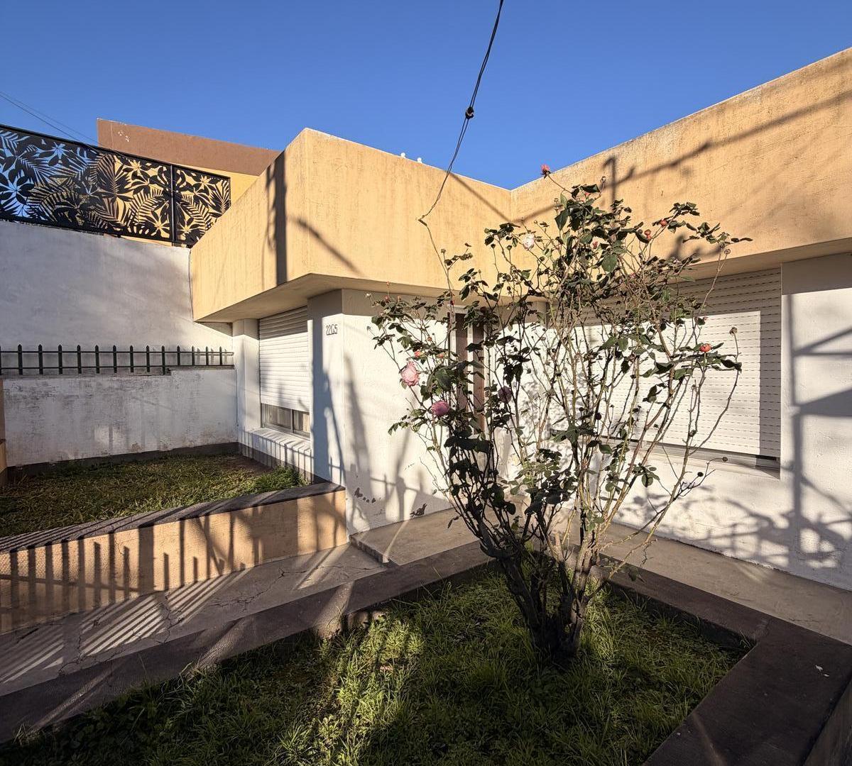 Foto de Casa de 2 Dormitorios en San Lorenzo., imagen 2