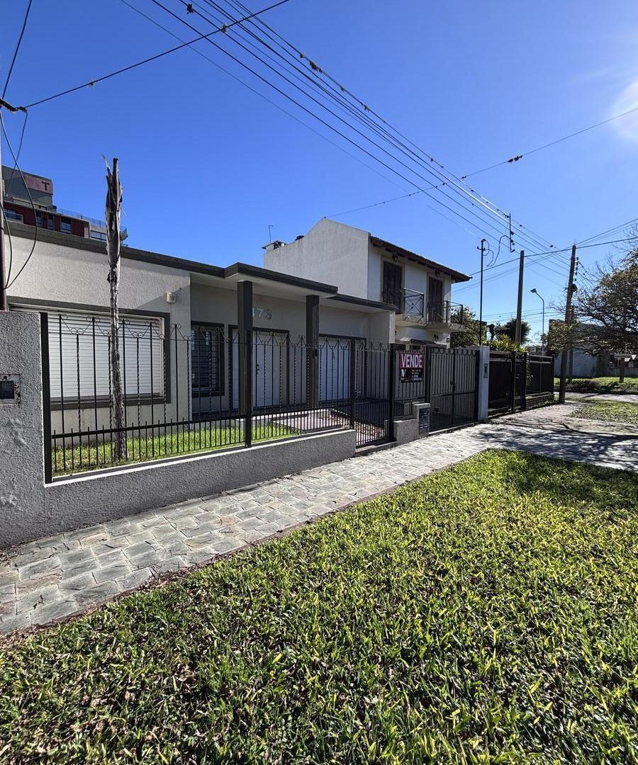 Foto de casa moderna y con estratégica ubicación, imagen 4