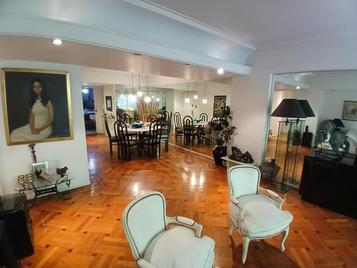 Venta de Departamento 4 Ambientes con Cochera 2
