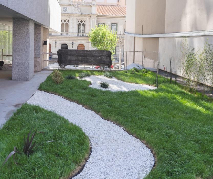 Foto de Venta Departamento de 2 Dormitorios sobre Boulevard, imagen 2