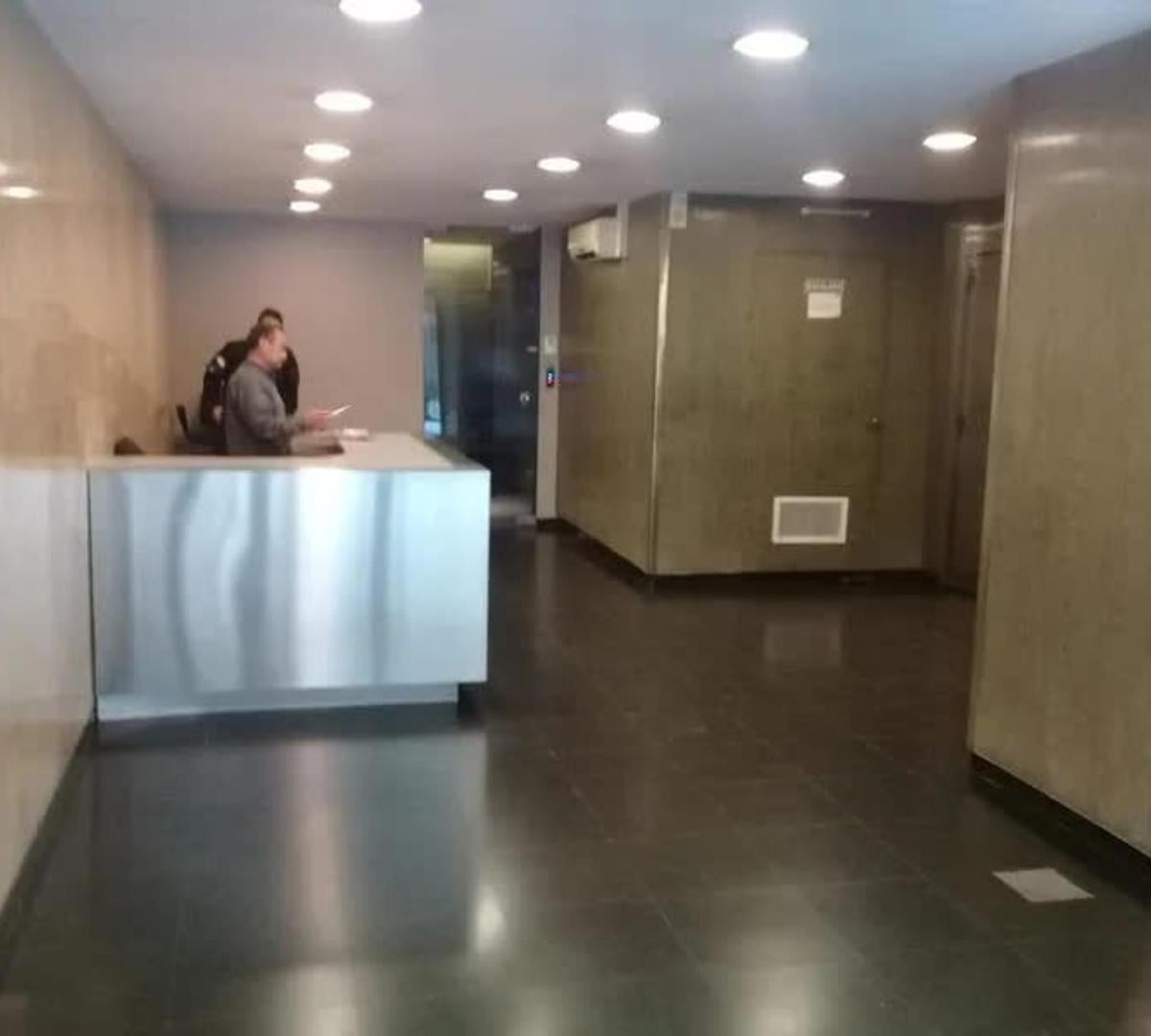 Foto de VENTA DEPARTAMENTO RETIRO 2 AMBIENTES APTO PROFESIONAL, imagen 2