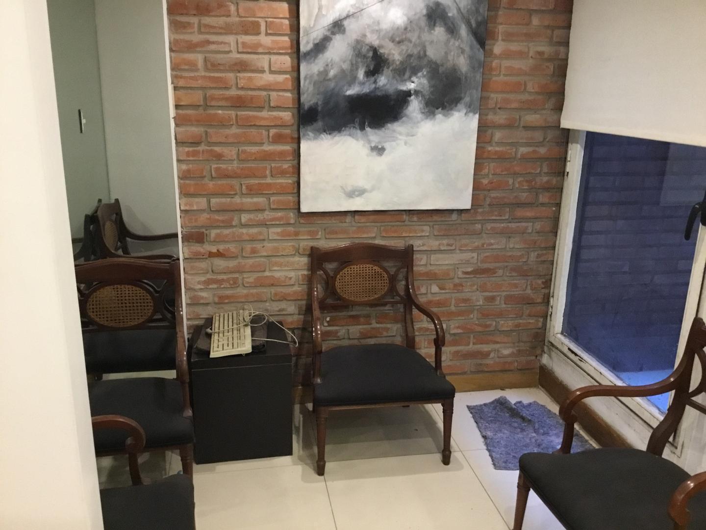 Foto de VENTA DEPARTAMENTO CENTRO 3 AMB C/PATIO IDEAL OFI c/ COCHERA, imagen 5
