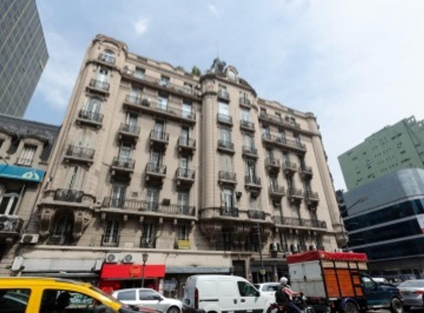 Departamento de Categoría Callao y Corrientes 11 ambientes