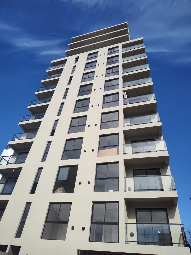 3 AMB PANORAMICO con piscina, solárium y espacios
