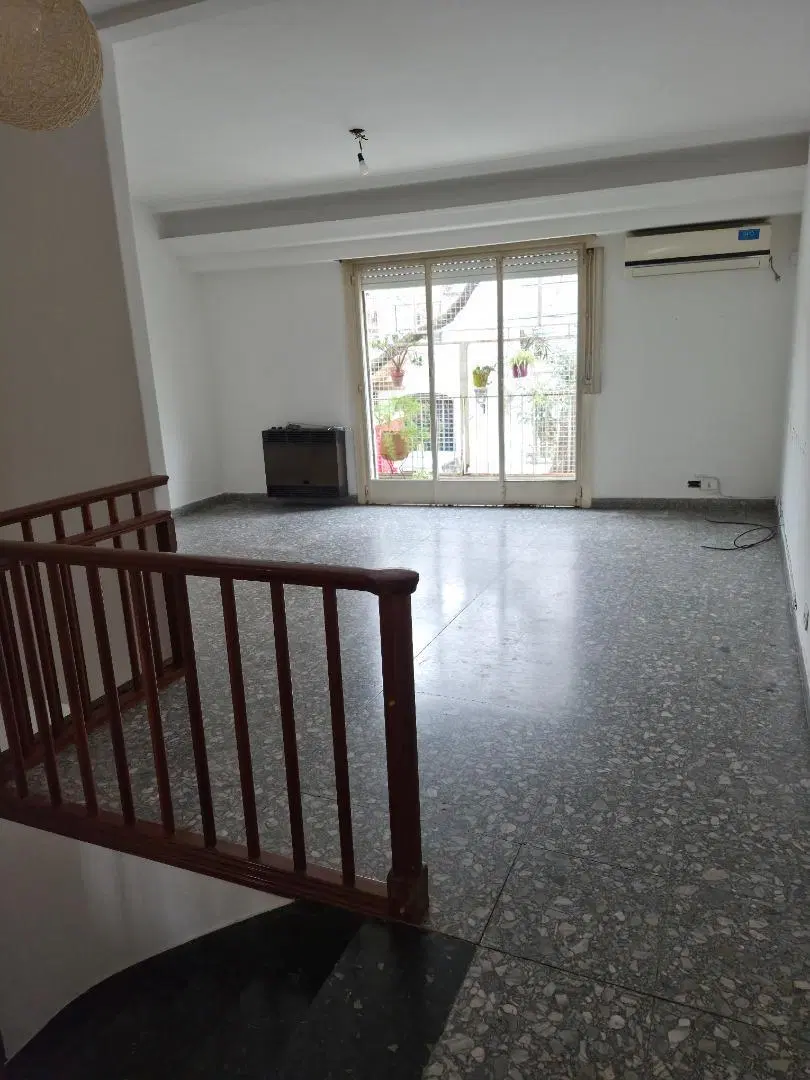 PH 4 ambientes mas terraza propia y cochera Colegiales 2