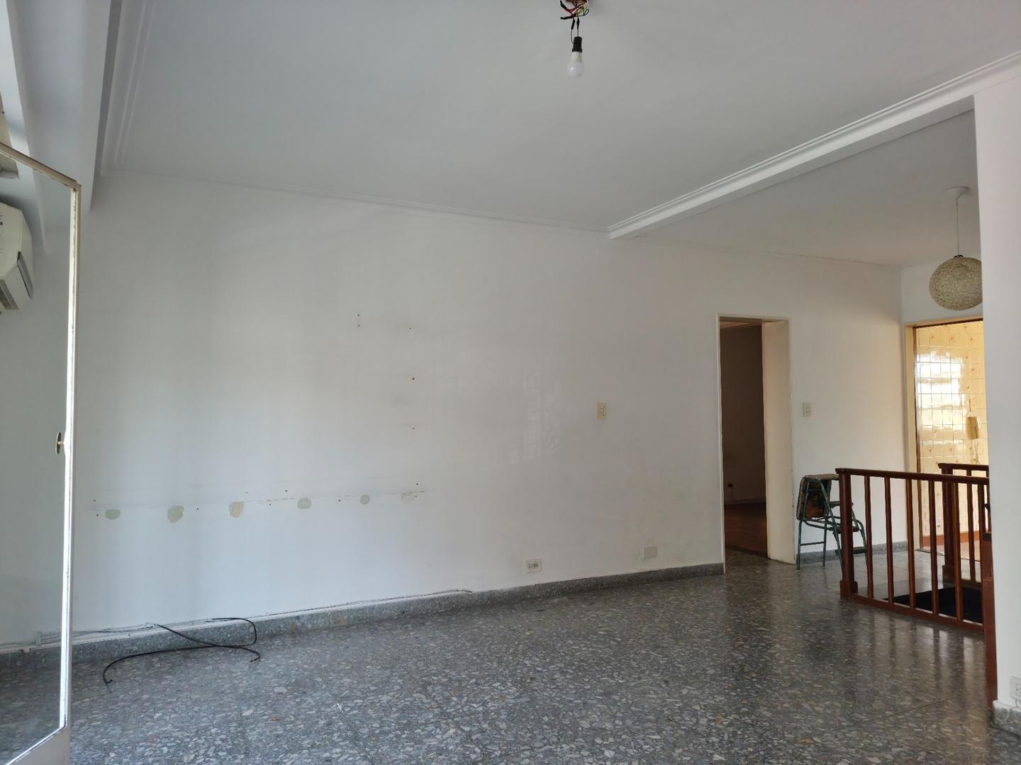 Foto de PH al frente con Garage y Terraza propia Colegiales, imagen 4