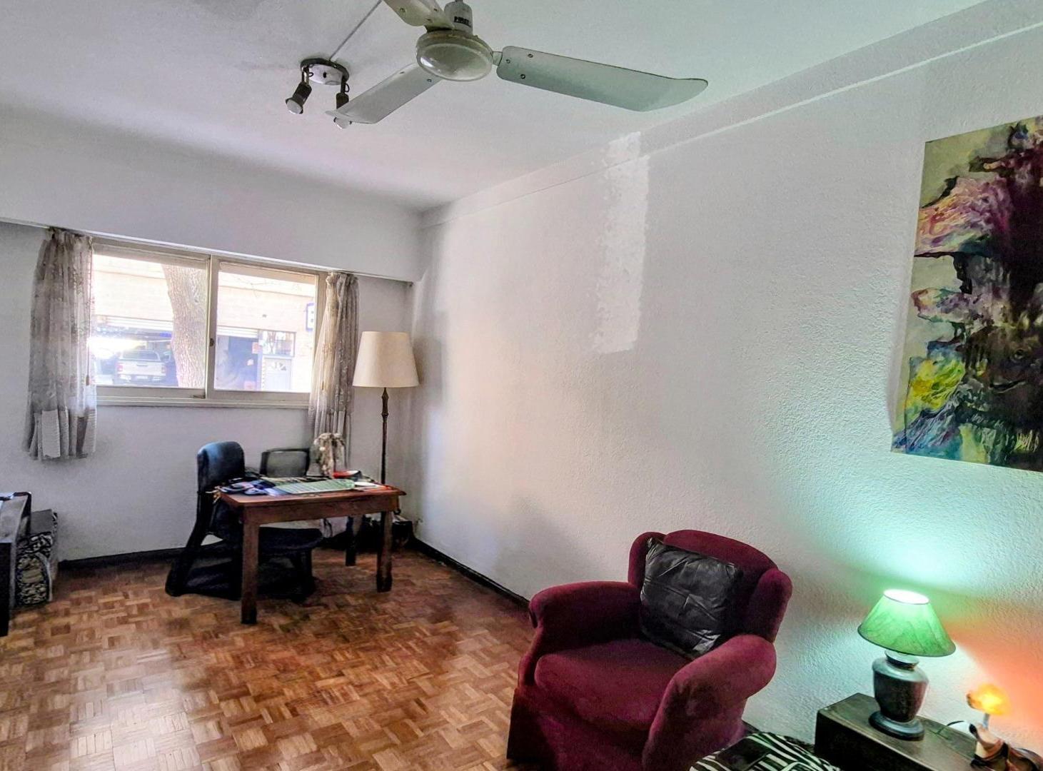 Foto de Venta 3 ambientes Belgrano con patio, imagen 2