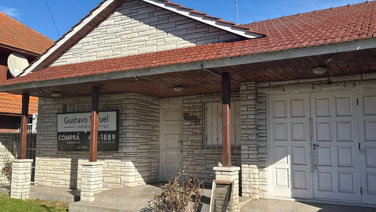 Inversión en Punta Mogotes: Gran Lote con Vivienda de 3 ambientes a Reacondicionar. 3