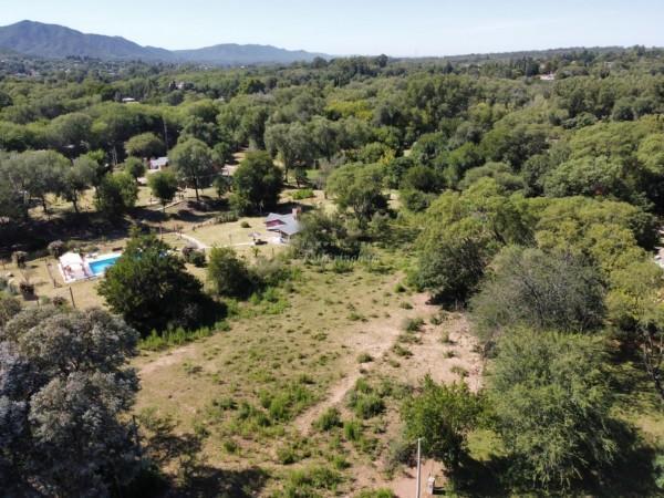 Excelente Lote en Venta 900 m² Ubicación Estratégica | B° Loma Hermosa | Santa Rosa de Calamuchita 5