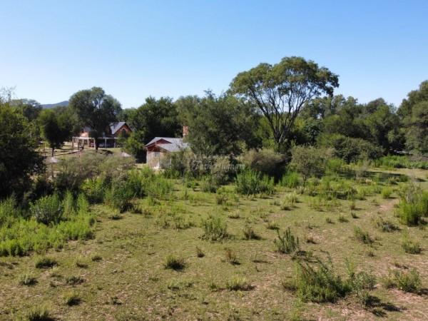 Excelente Lote en Venta 900 m² Ubicación Estratégica | B° Loma Hermosa | Santa Rosa de Calamuchita 1