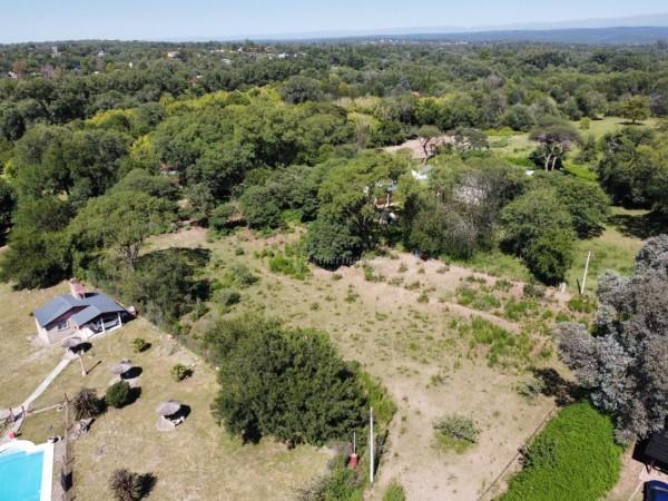 Excelente Lote en Venta 900 m² Ubicación Estratégica | B° Loma Hermosa | Santa Rosa de Calamuchita 2
