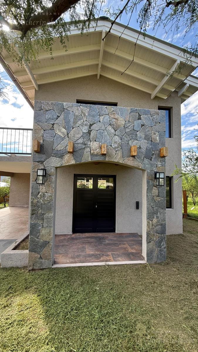 Hermosa Casa en Venta | Bº Villa Strada | Santa Rosa de Calamuchita 3