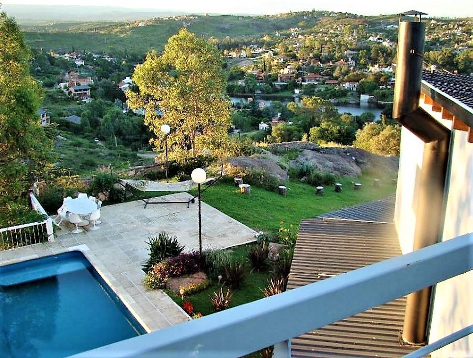 Villa del Lago. Lujoso Chalet con La Mejor Vista del Lago 5