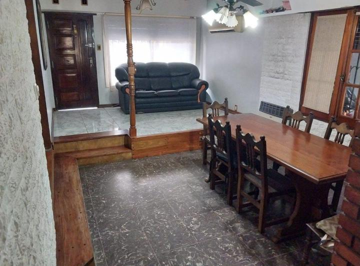 Venta casa Pablo Podestá 5 ambientes dos plantas 2