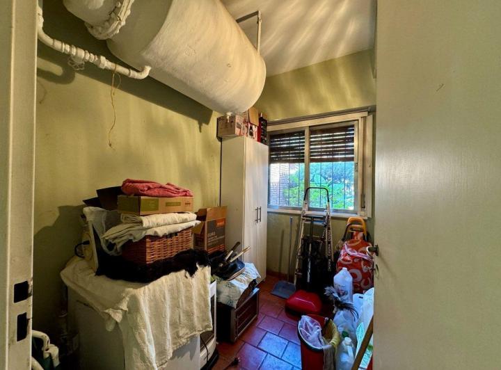 CASA EN VENTA 6 AMBIENTES EN HURLINGHAM 5
