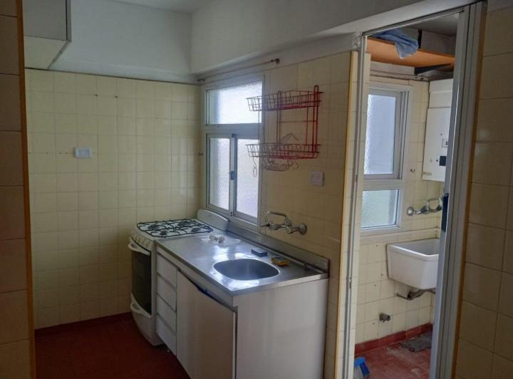 VENTA DPTO 4 AMB CON COCHERA, PARQUE AVELLANEDA 3