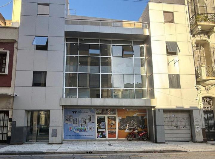 Alquiler Local comercial exelente ubicacion 3
