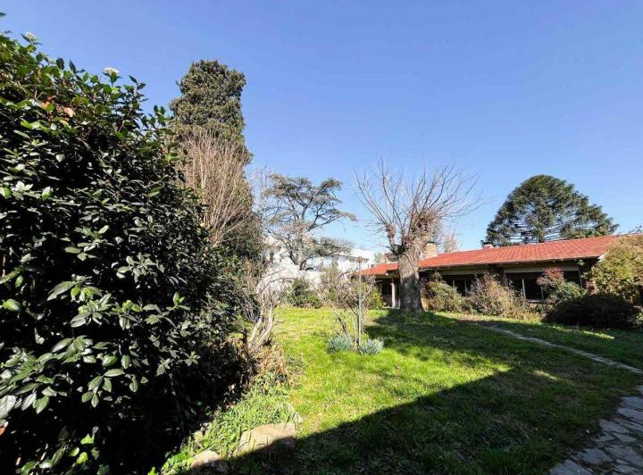 Casa en venta 5 amb.  Hurlingham BARRIO INGLES 4