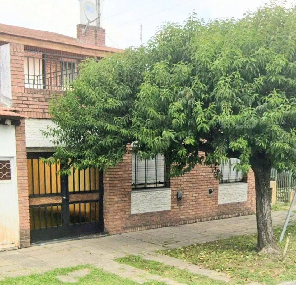 Venta PH tipo Casa 3 Ambientes c/Cochera y Terraza 2